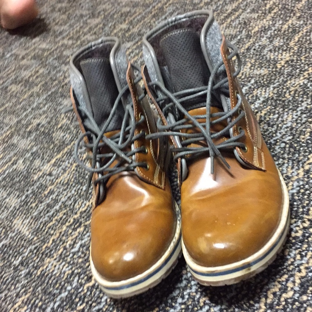Sonoma boots